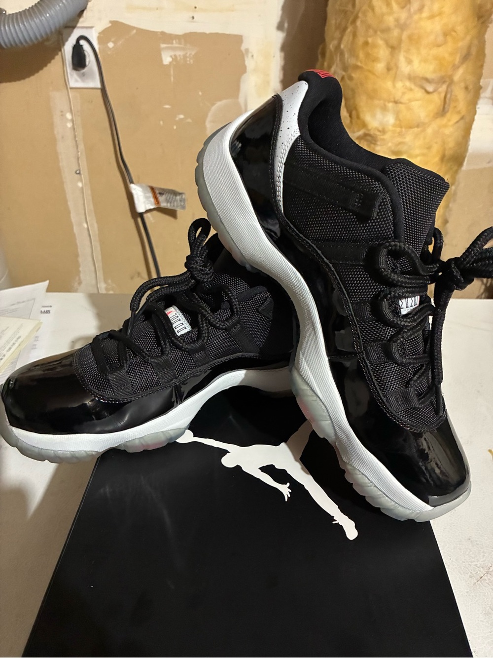 Nike Air Jordan XI 11 Retro Low Infrared 528895-023 Mens Size 9